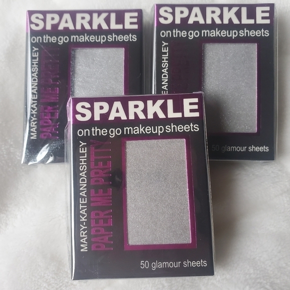 Mary-Kate and Ashley On-The-Go Silver Sparkle Makeup Sheets - Picture 1 of 2
